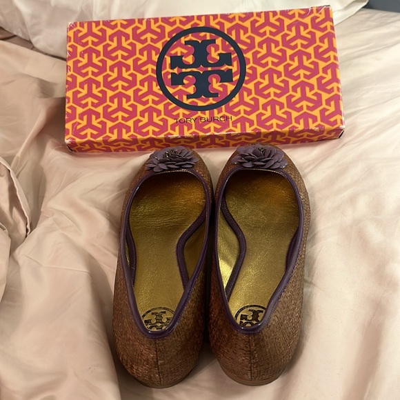 Tory Burch $295 size 8 petal ballet flats lavender woven raffia straw euc box - Picture 2 of 14